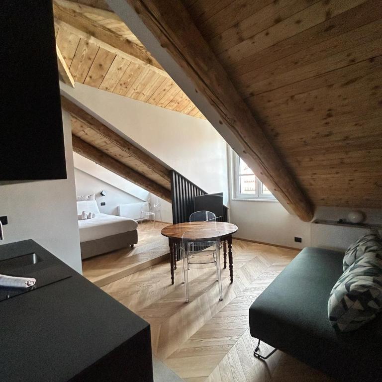 Casa Savoia - Piazza Castello - One-Bedroom Apartment - 6