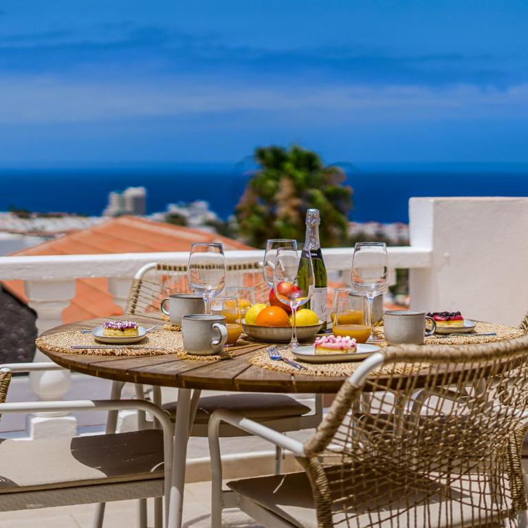Sunset Paradise - One-Bedroom Apartment - 1