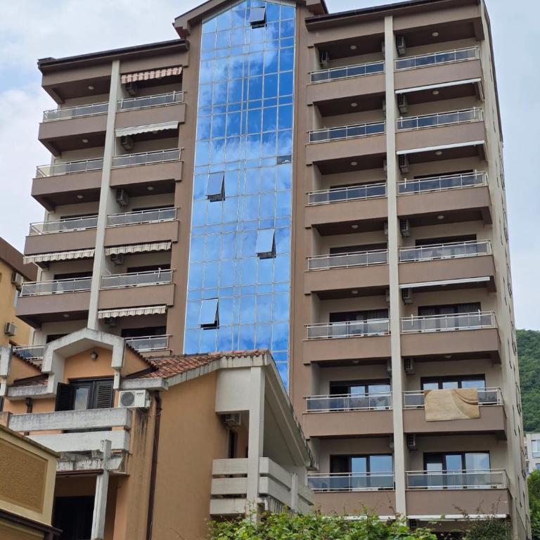 Omega 2 Apartment Budva - One-Bedroom Apartment - 2