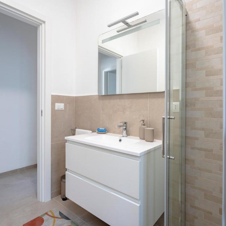 GuestHost - Oasi Monticelli - Three-Bedroom Apartment - 24