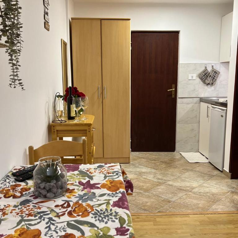 Savo Apartments - Studio sa Terasom - 6