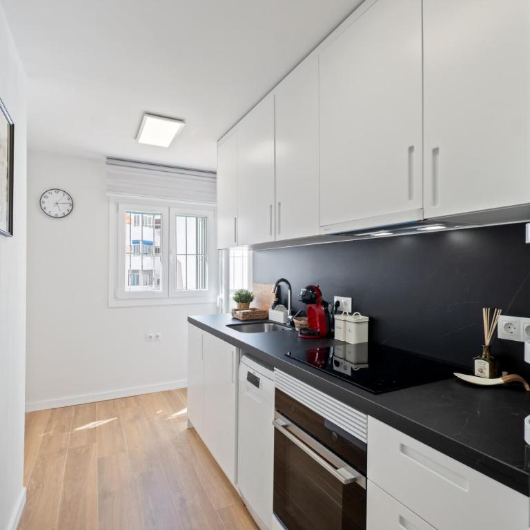 New apartment in the city center 3beds, 2baths & parking - Apartamento Superior con 3 dormitorios - 19