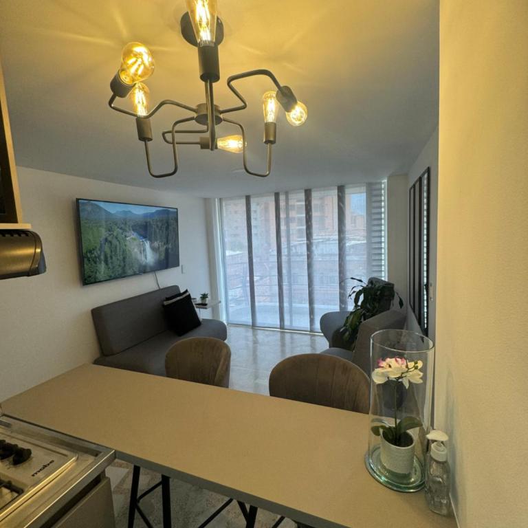 Excelente ubicación junto al Estadio y la 70 muy central - Two-Bedroom Apartment with Balcony and Terrace - 20