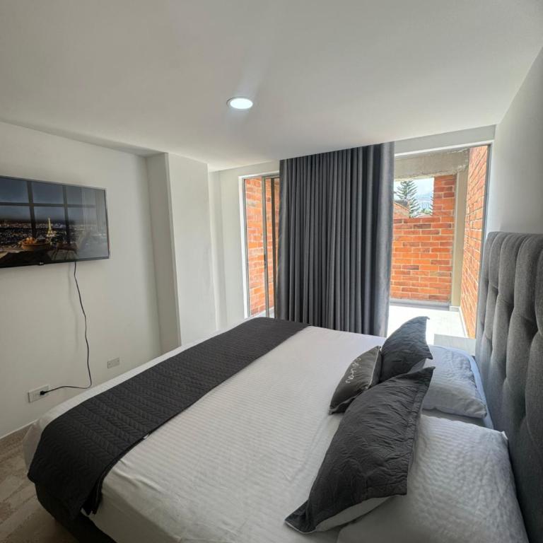 Excelente ubicación junto al Estadio y la 70 muy central - Two-Bedroom Apartment with Balcony and Terrace - 8