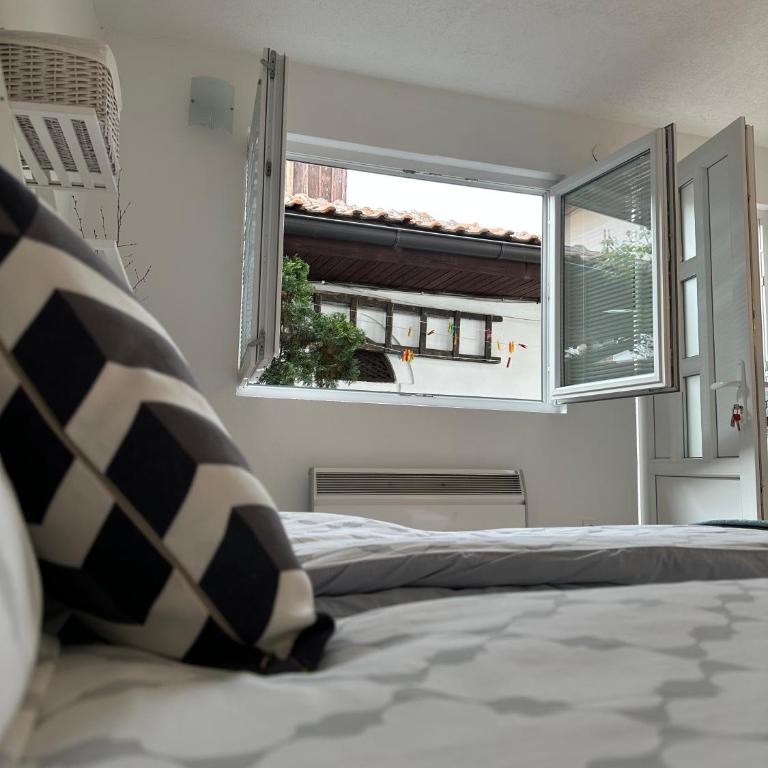 Yasmin Apartments - Your Window to Sarajevo - Studio Apartment - 4