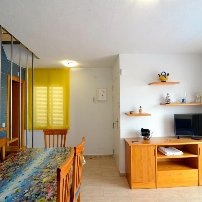 Apartment in Spain near Sandy Beach - Three-Bedroom Apartment - 7