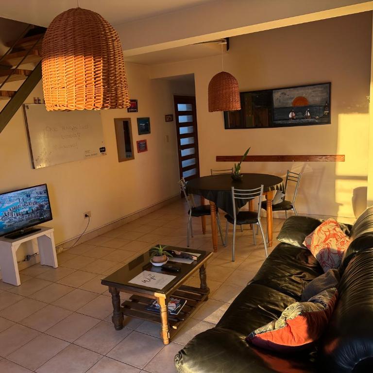 Departamento con Balcón y Asador - Apartamento de 1 dormitorio - 1