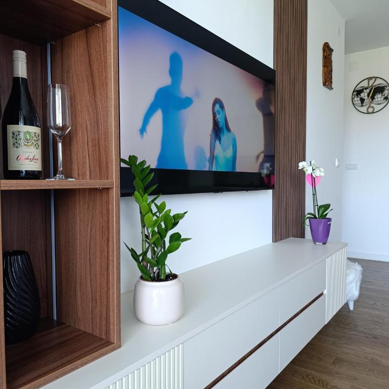 LanDan Planet - free parking - One-Bedroom Apartment - 6