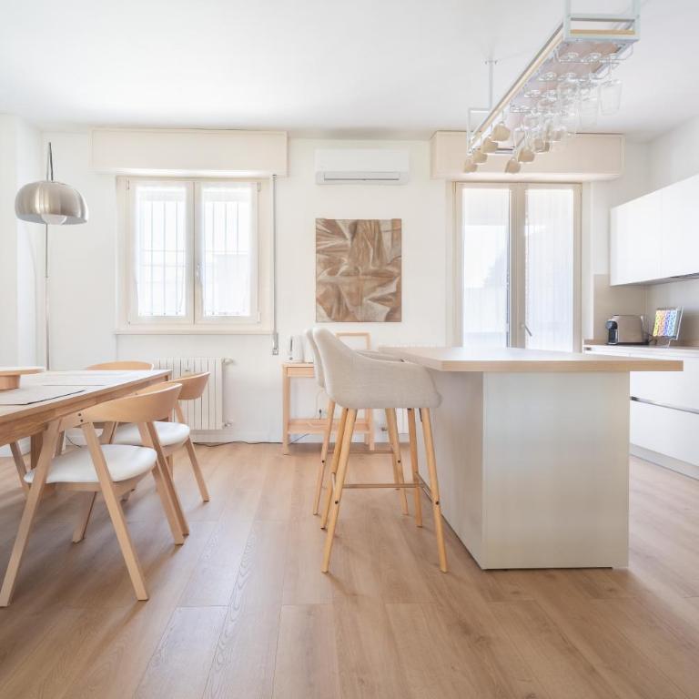 Cloud9 Large Terrace - Meliora Apartments - Appartamento Premium con 3 Camere da Letto e Balcone - 15