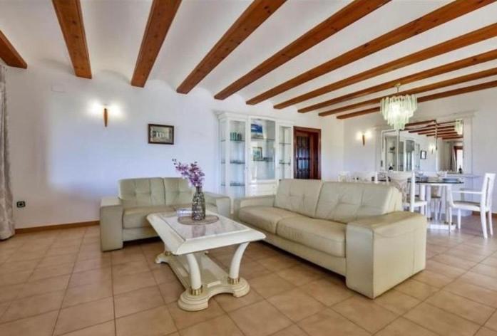 Villa Mar - Four-Bedroom House - 14