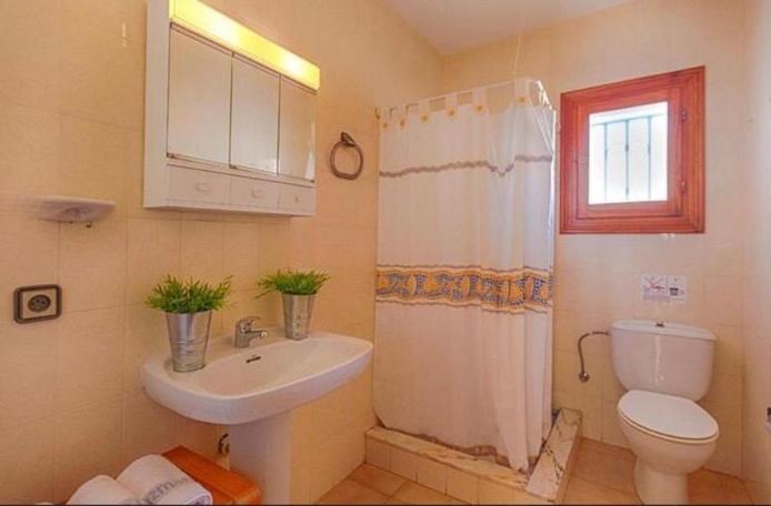 Villa Mar - Four-Bedroom House - 16