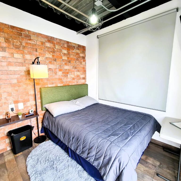 R02 Room at ITESM CEM Full Services, Shared-Kitchen, Smart TV, Parking, Balcony - Double or Twin Room with Private Bathroom - 24