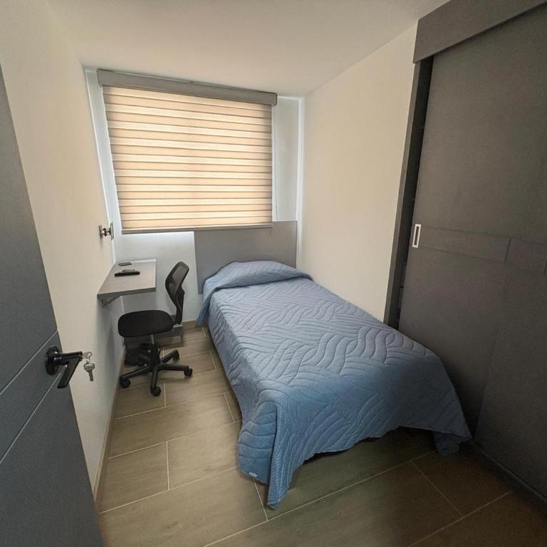 Hermoso Apartamento Entero, enseguida al terminal de transportes, cable aereo, tiendas D1 y Dollar City - Apartamento de 3 dormitorios - 11