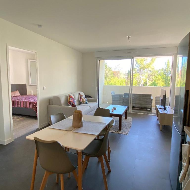Appartement Moderne avec Parking à Argelès-sur-Mer - FR-1-732-98 - Apartment - 10