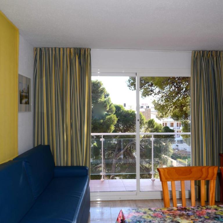 Apartment in Spain near Sandy Beach - Three-Bedroom Apartment - 6