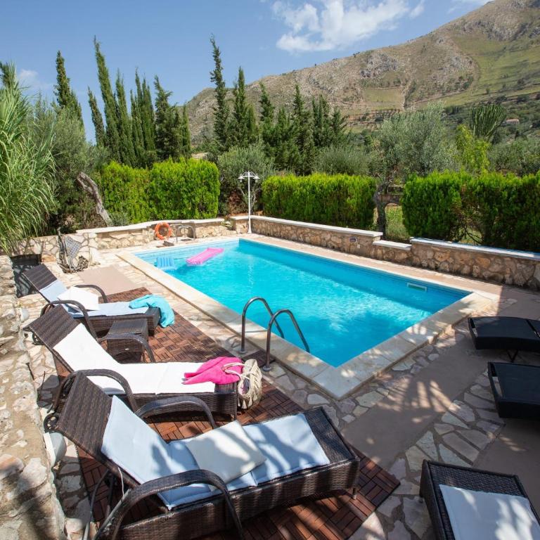 Stunning Villa in Contrada Sarmuci with Pool - Villa con 4 Camere da Letto - 17