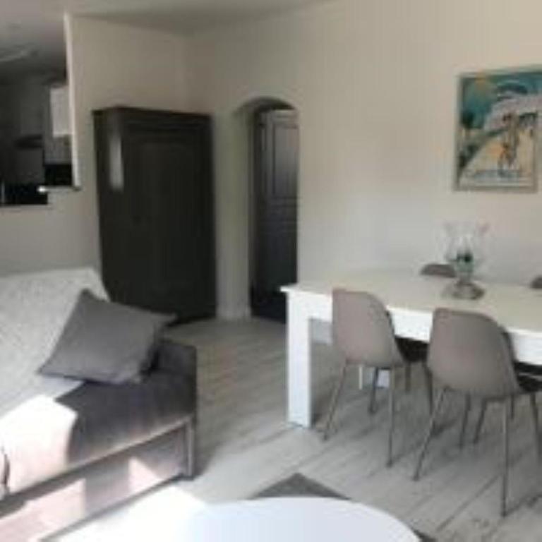 Maison Basalte - Two-Bedroom Apartment - 2