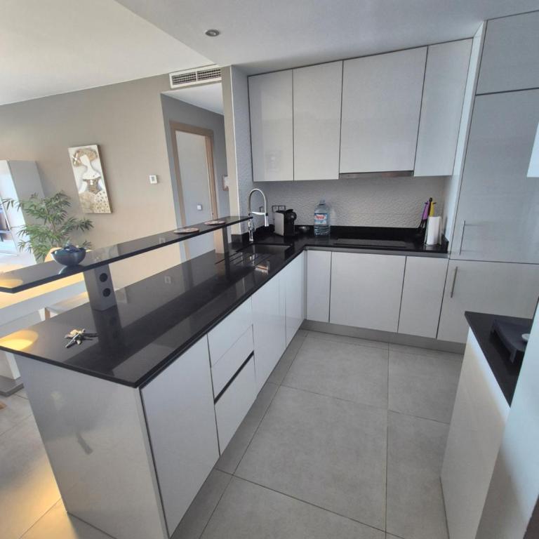 Luxurious apartment next to the sea - Apartamento de 2 dormitorios - 4