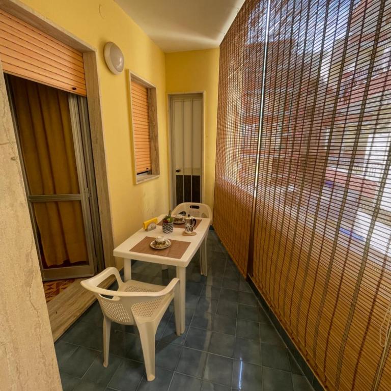Casa di Pippo - Appartamento con 1 Camera da Letto, Balcone e Vista Mare - 7