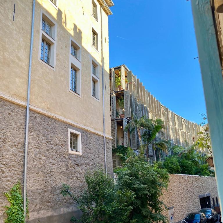 Au cœur du Vieux Nice, 3 chambres au calme, grand appartement - Appartement 3 Chambres - 16