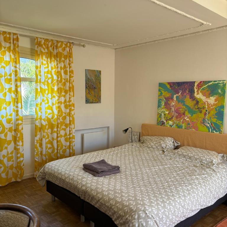 Villa Tricia Cannes - Chambre Double de Luxe avec Balcon - Vue Partielle sur Mer - 9