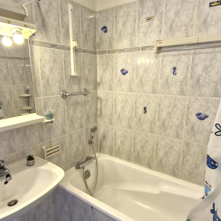 Royan - APPARTEMENT avec EMPLACEMENT IDEAL - terrasse - garage privatif - Apartamento de 2 dormitorios - 19