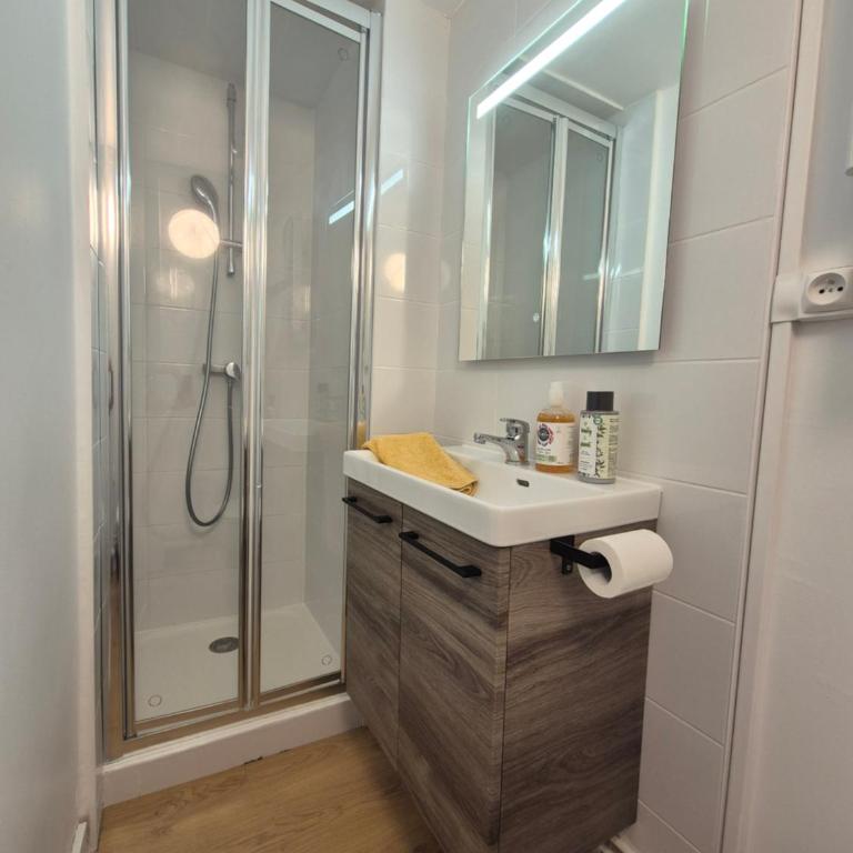Studio Rouen Centre Historique 2 Personnes L'Olive - Two-Bedroom Apartment - 14