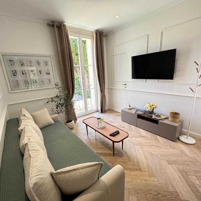 Old town-Exceptional Apartment-in absolute calm - Appartement 2 Chambres - Vue sur Jardin - 11