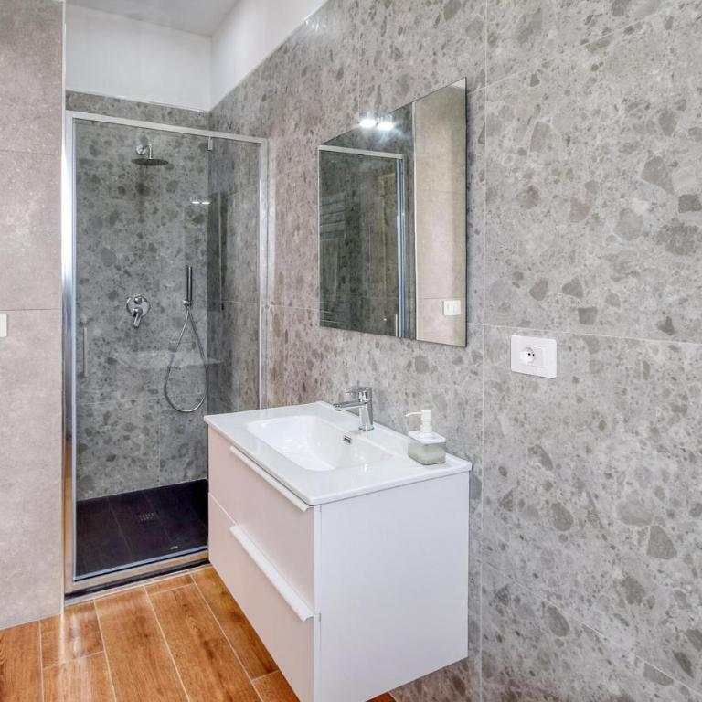 1 Bedroom Stunning Apartment In Chiavari - Appartamento con 1 Camera da Letto - 9