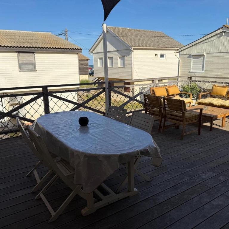 CHALET GRUISSAN 10 Places 4 Chambres CONFORT & VUE sur MER - Chalet - 9