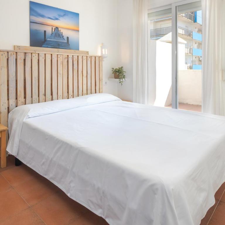 V029 - Royal Marina - One-Bedroom Apartment - 17