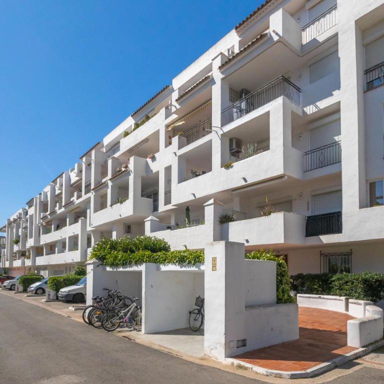 V029 - Royal Marina - One-Bedroom Apartment - 33