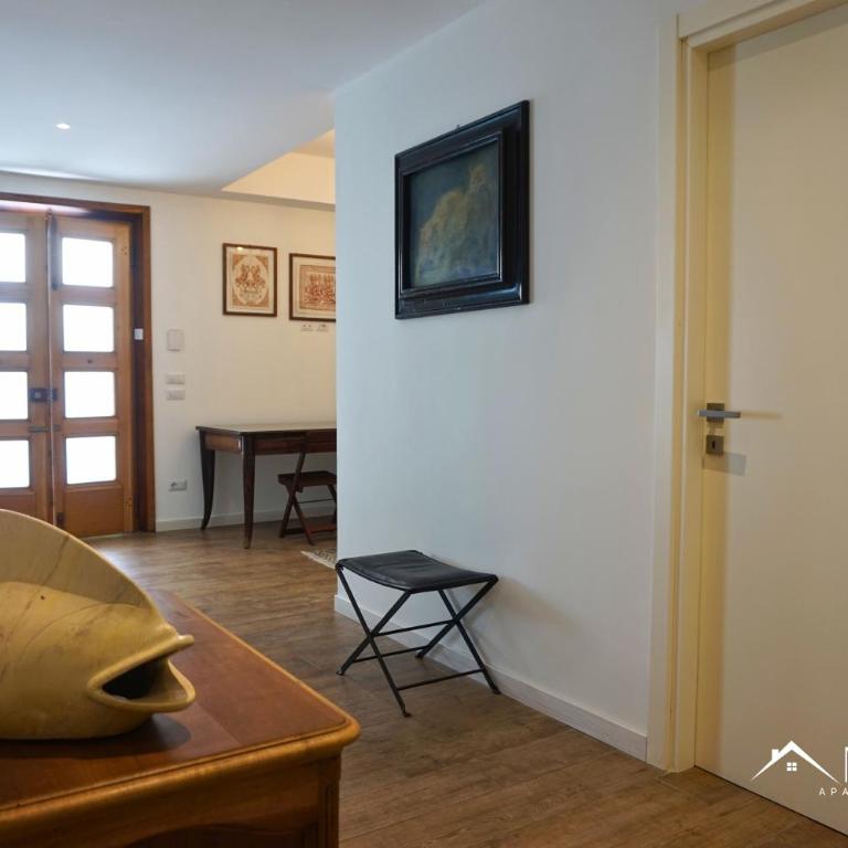 Casa dell'Orso - Three-Bedroom Apartment - 9