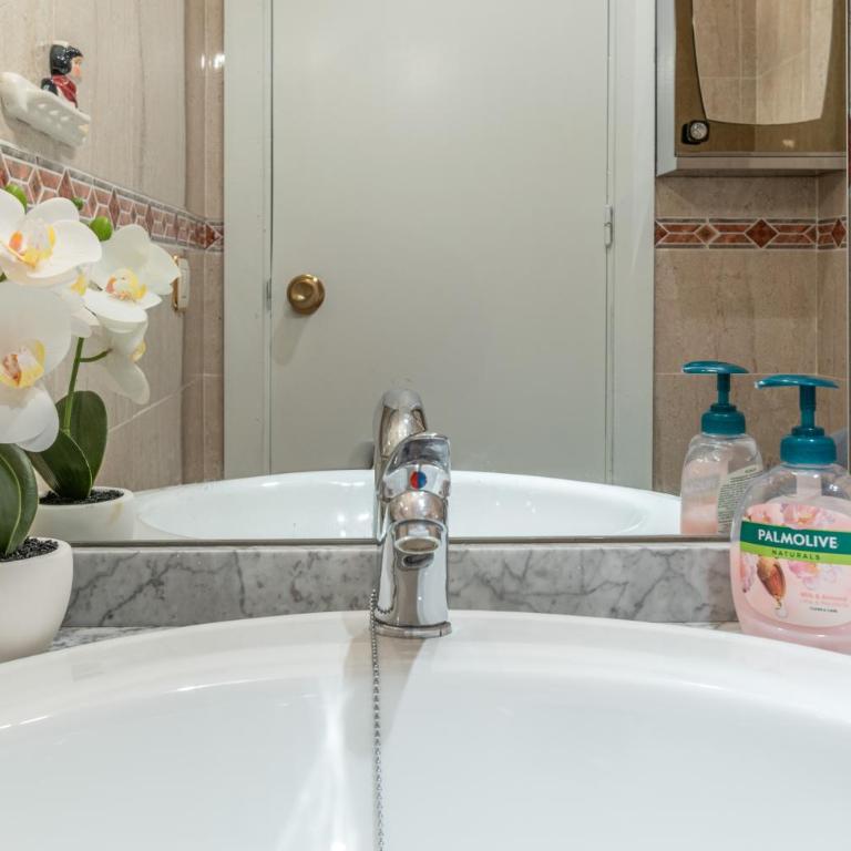 Apartamento Turismo Granada - Three-Bedroom Apartment - 72