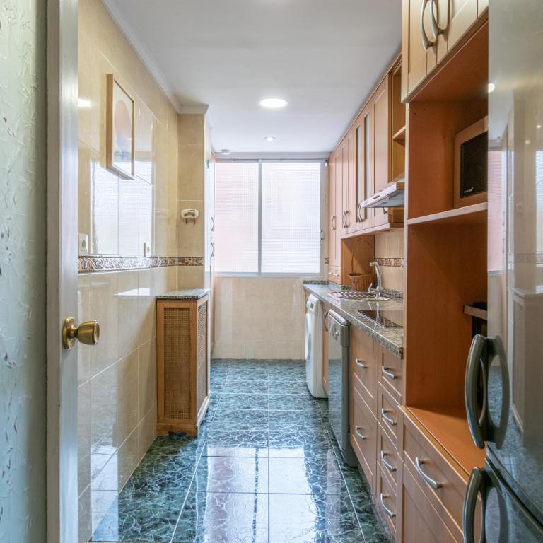 Apartamento Turismo Granada - Three-Bedroom Apartment - 69