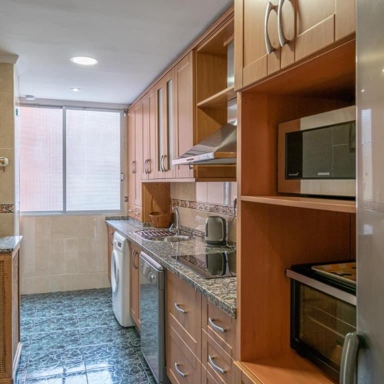 Apartamento Turismo Granada - Three-Bedroom Apartment - 79