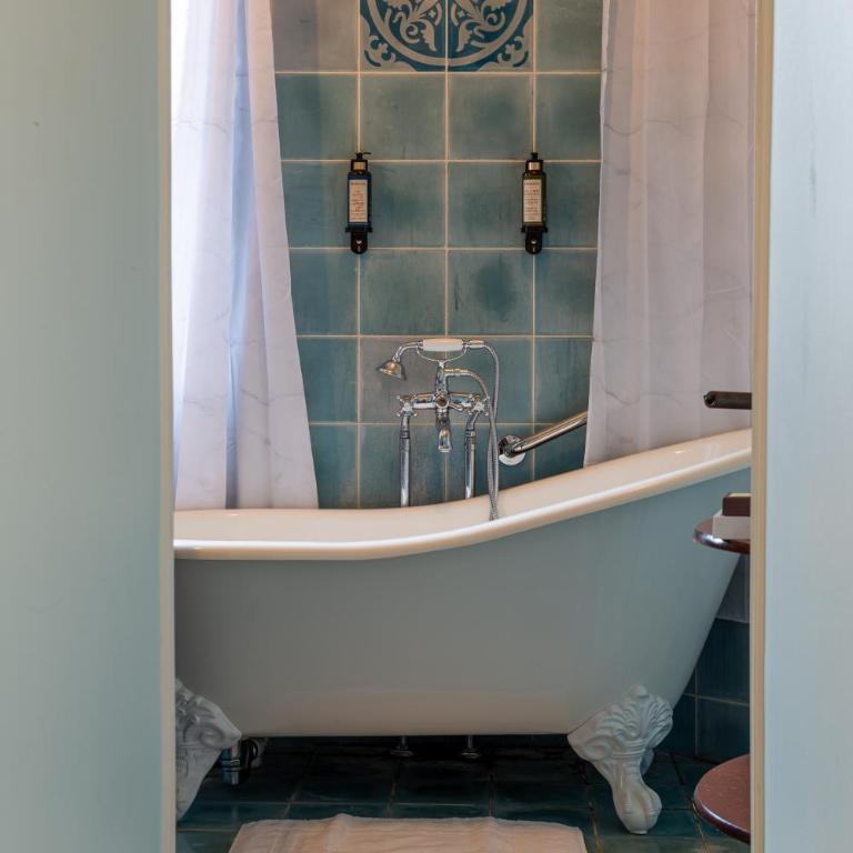 Château Hôtel Du Colombier - Chambre Double Supérieure - 17