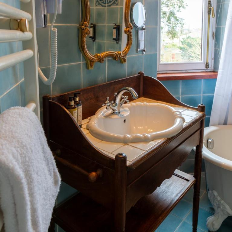 Château Hôtel Du Colombier - Chambre Double Supérieure - 14