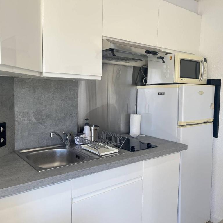 CAPAO Joli 2 pièces cabine piscine Richelieu Cap d'Agde - Appartement 2 Chambres avec Balcon - 11