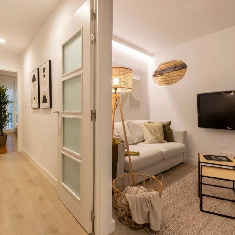 Precioso apartamento recién reformado pleno centro - Two-Bedroom Apartment - 15