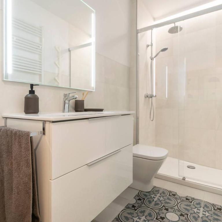 Precioso apartamento recién reformado pleno centro - Two-Bedroom Apartment - 17