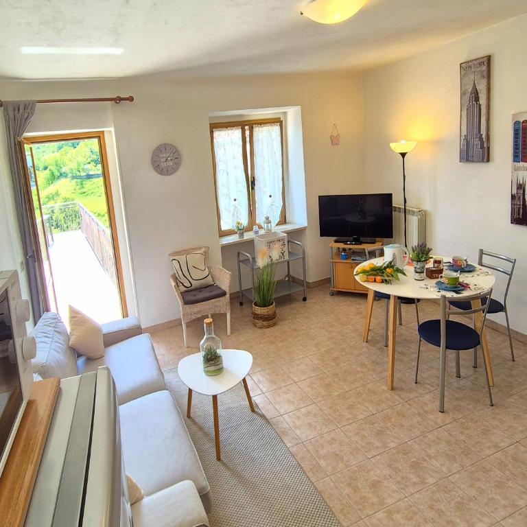 Residence Casa Silvana - Appartamento con 2 Camere da Letto e Vista Lago - 16