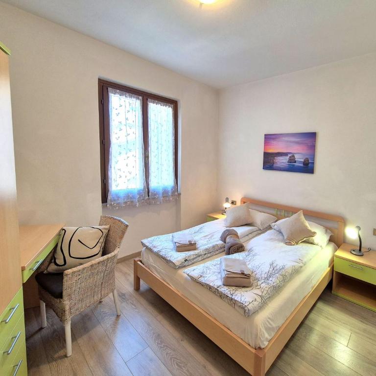 Residence Casa Silvana - Appartamento con 2 Camere da Letto e Vista Lago - 10