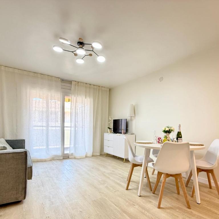 Golden Mexico - One-Bedroom Apartment - 10