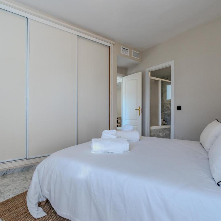 New Renovated Front Line Beach Playa Rocio Puerto Banus - Apartamento con vistas al mar - 36