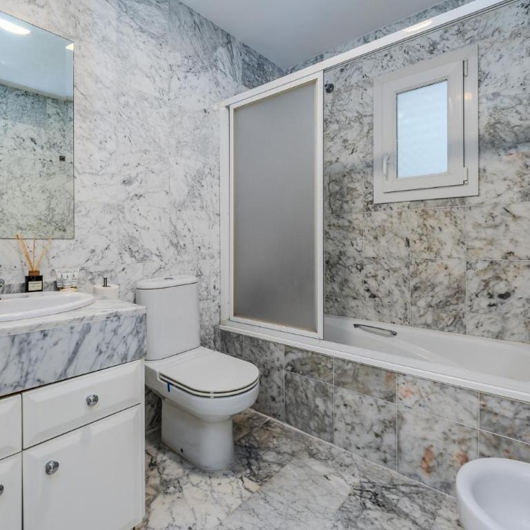 New Renovated Front Line Beach Playa Rocio Puerto Banus - Apartamento con vistas al mar - 26