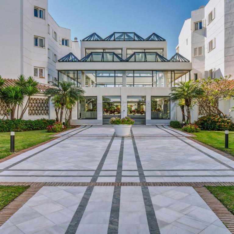 New Renovated Front Line Beach Playa Rocio Puerto Banus - Apartamento con vistas al mar - 49