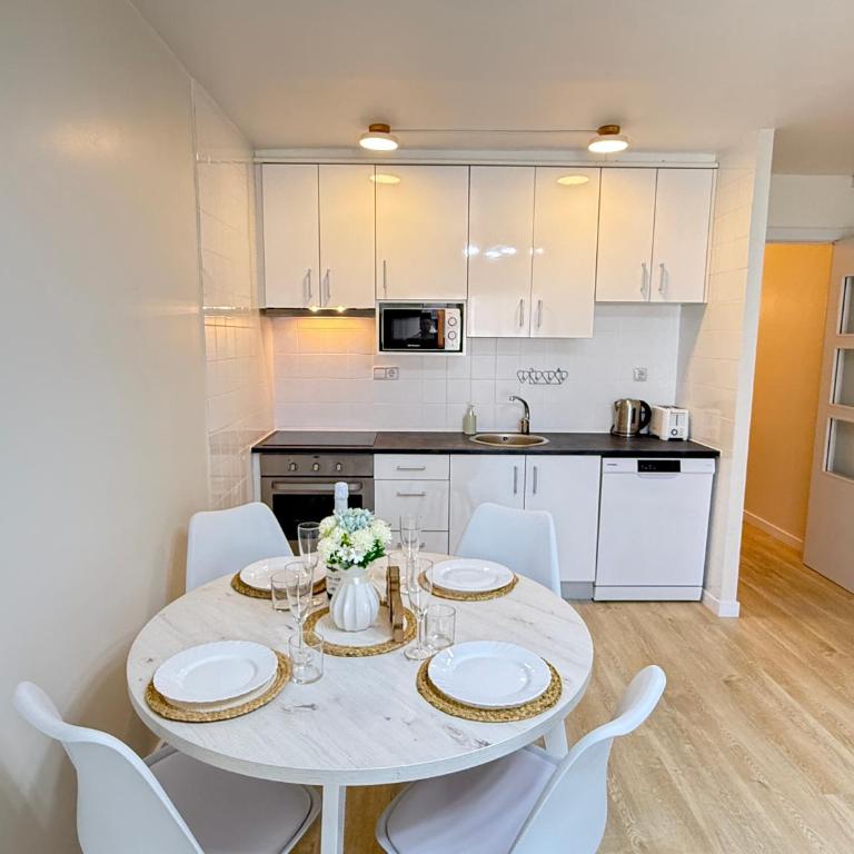 Golden Mexico - One-Bedroom Apartment - 6