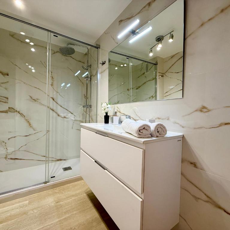 Golden Mexico - One-Bedroom Apartment - 4