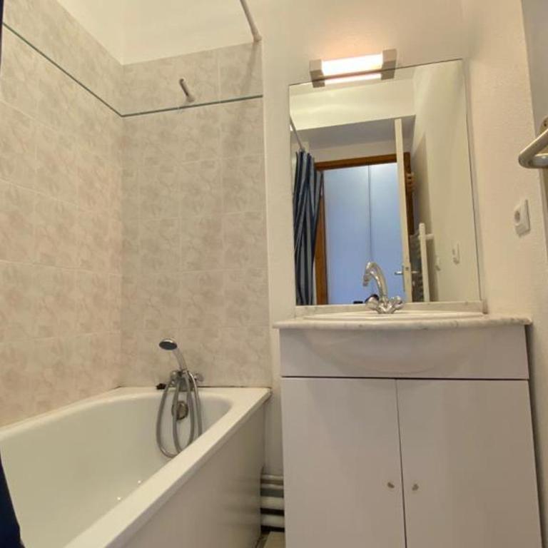 Appartement rénové 4 pers avec balcon et animaux acceptés - FR-1-504-524 - Apartment (4 Erwachsene) - 8